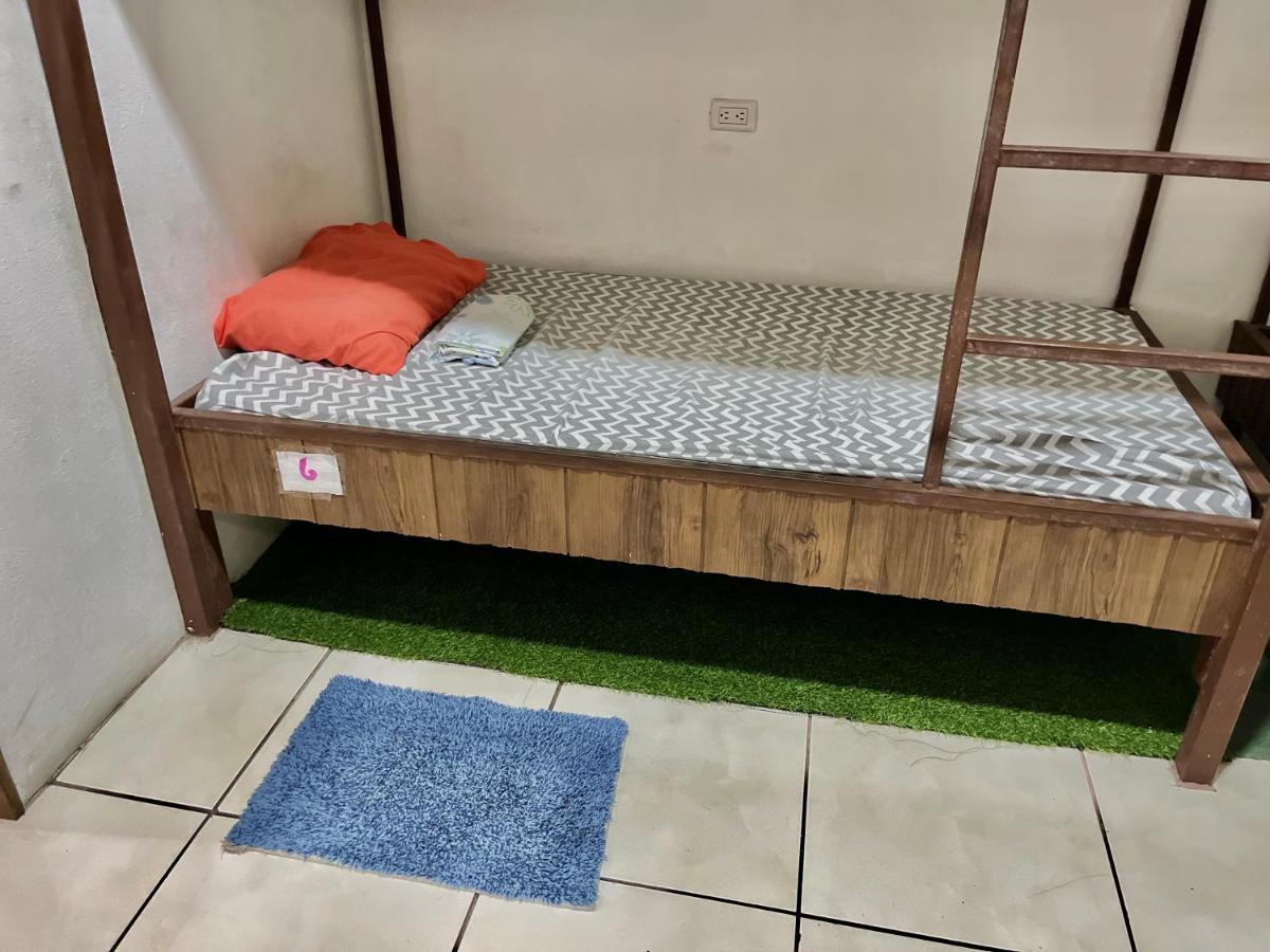 Cheap Hostel Quepos Luaran gambar