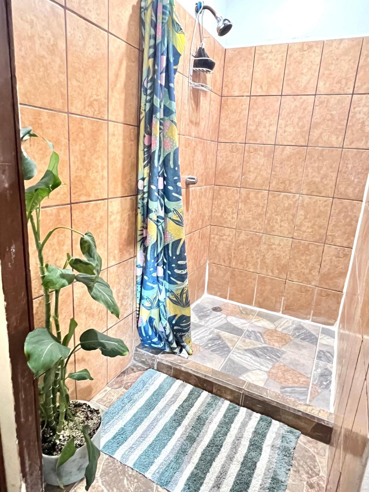 Cheap Hostel Quepos Luaran gambar
