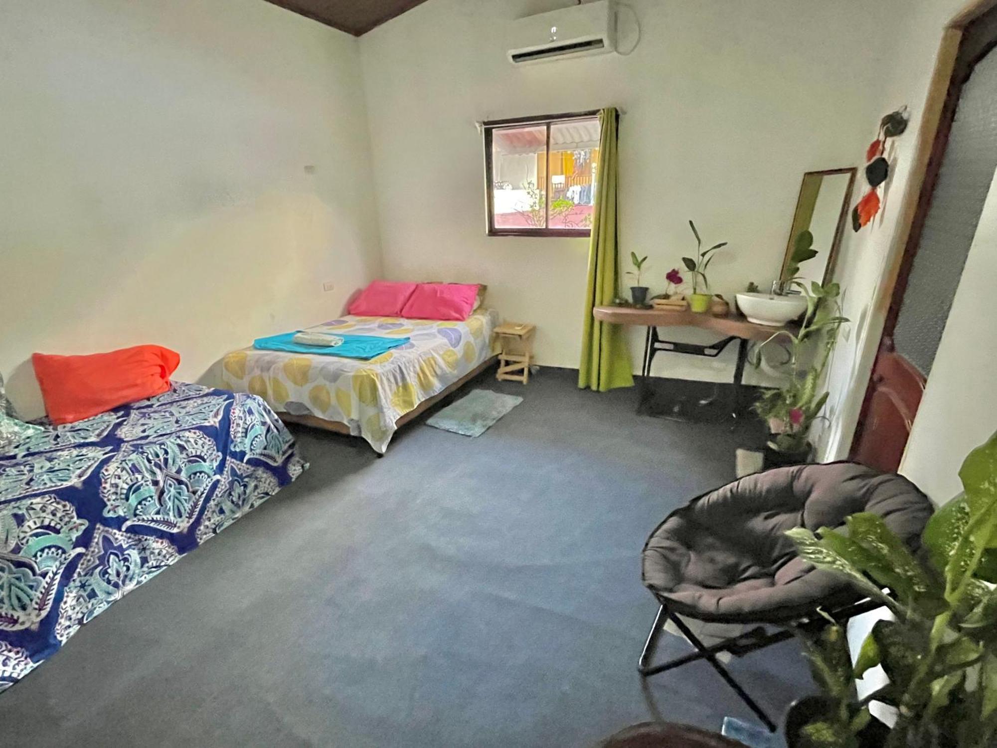 Cheap Hostel Quepos Luaran gambar