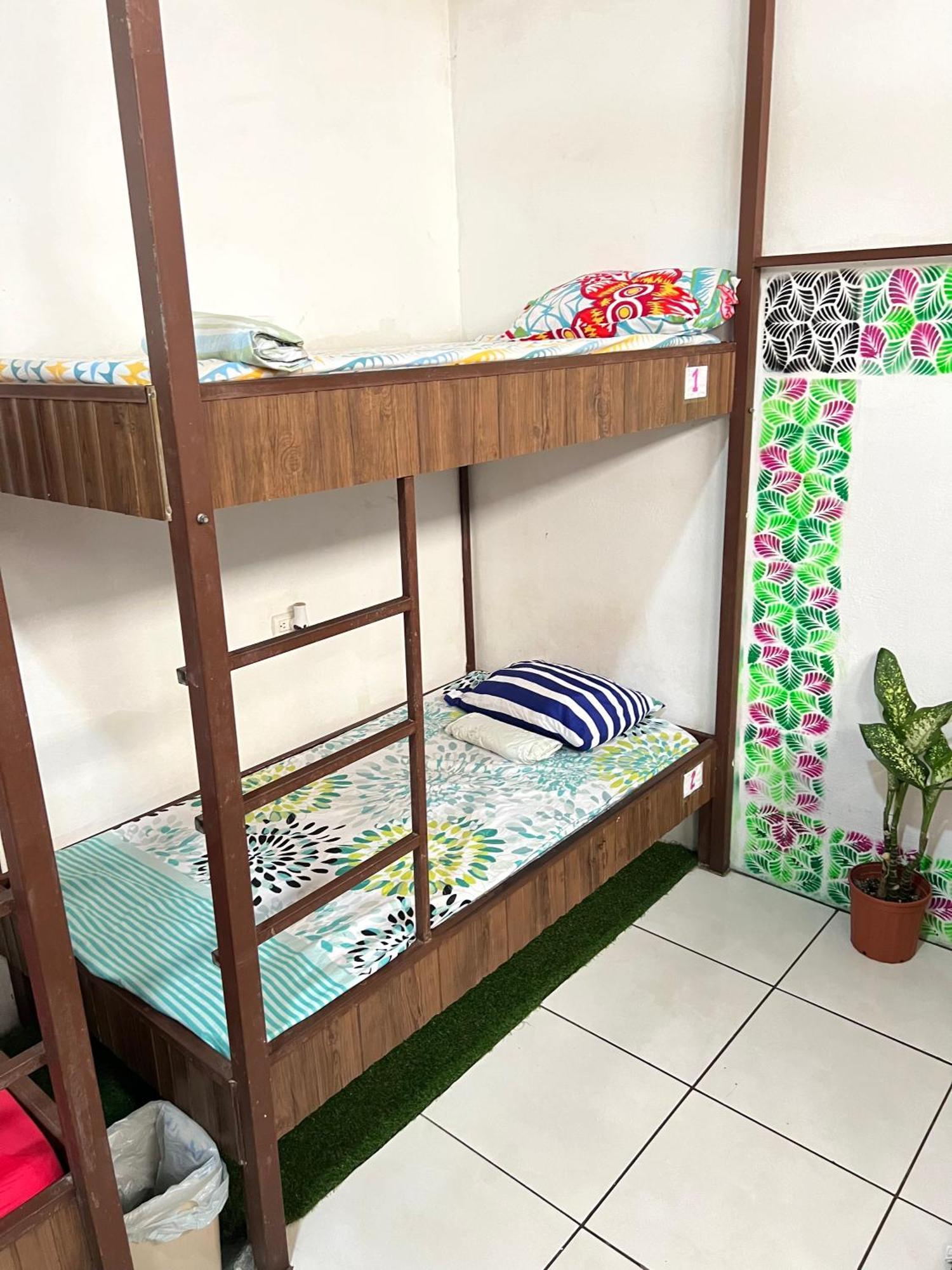 Cheap Hostel Quepos Luaran gambar