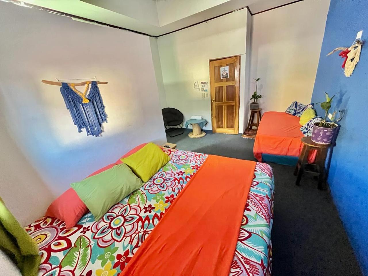 Cheap Hostel Quepos Luaran gambar