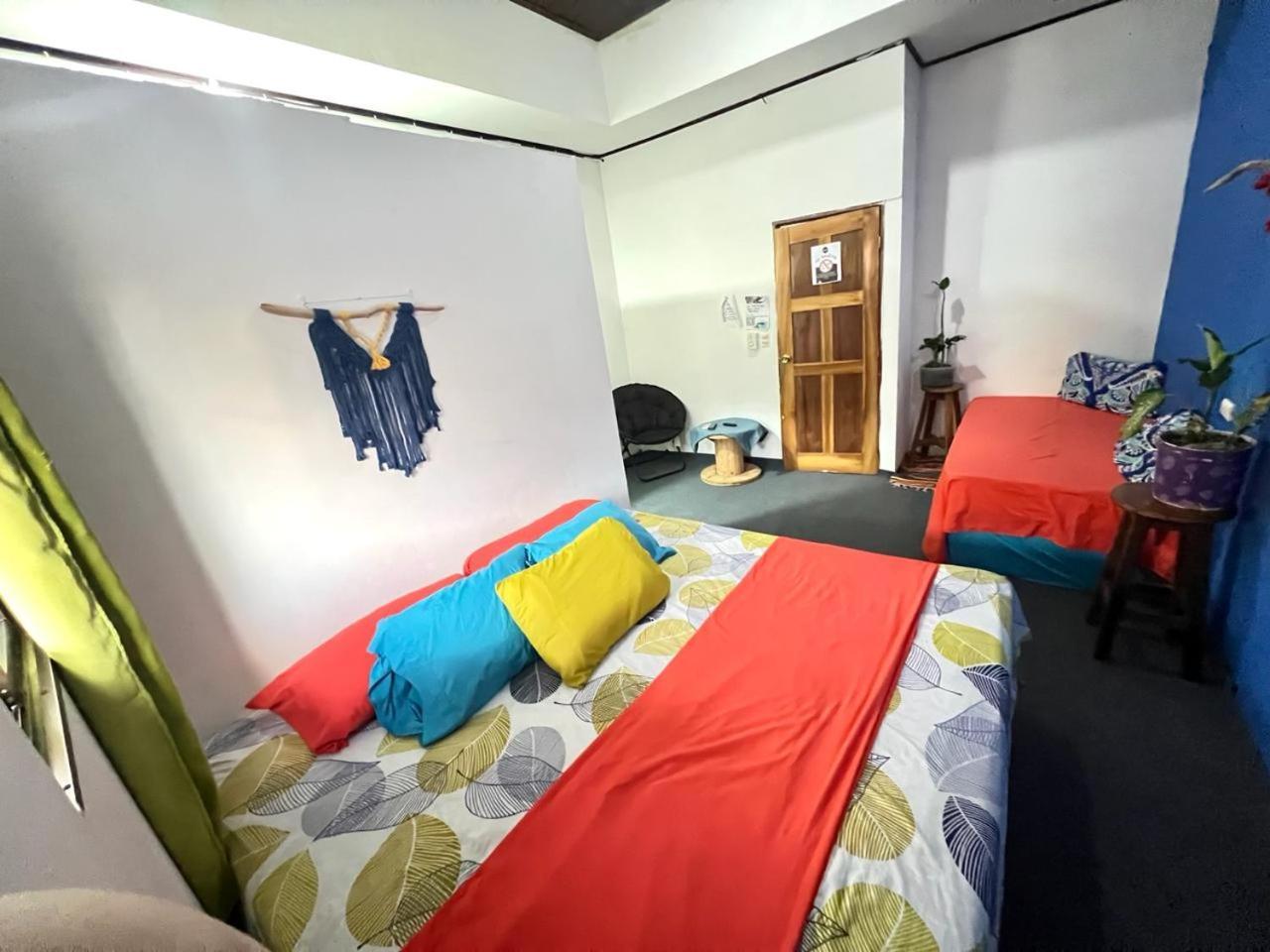 Cheap Hostel Quepos Luaran gambar