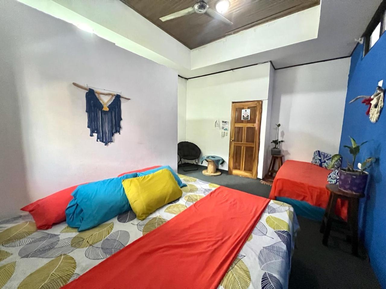 Cheap Hostel Quepos Luaran gambar