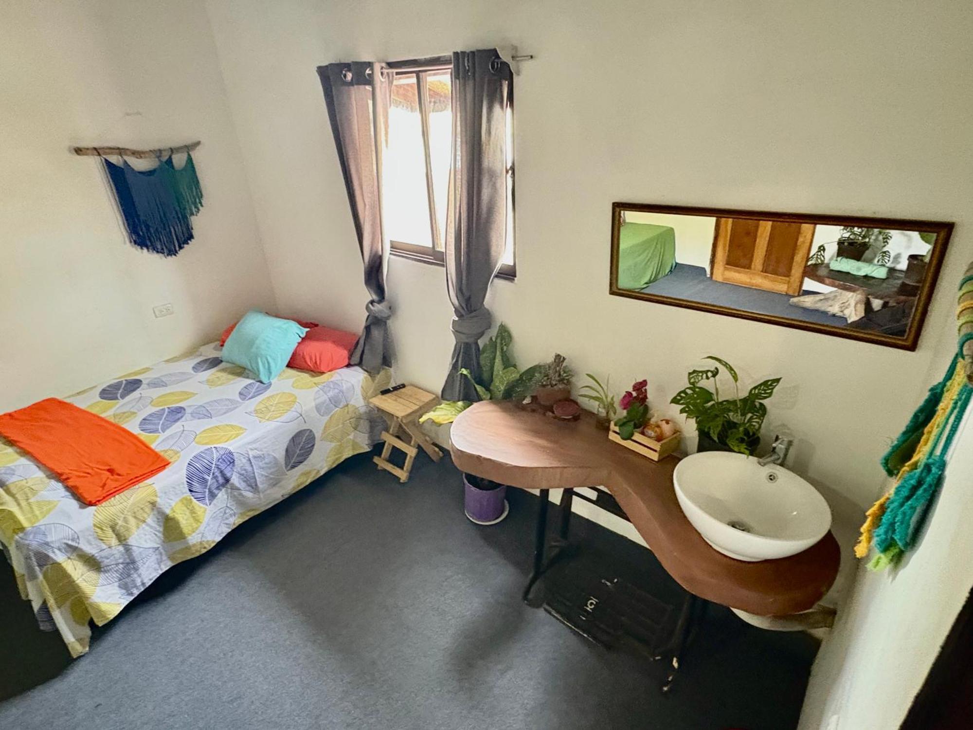 Cheap Hostel Quepos Luaran gambar
