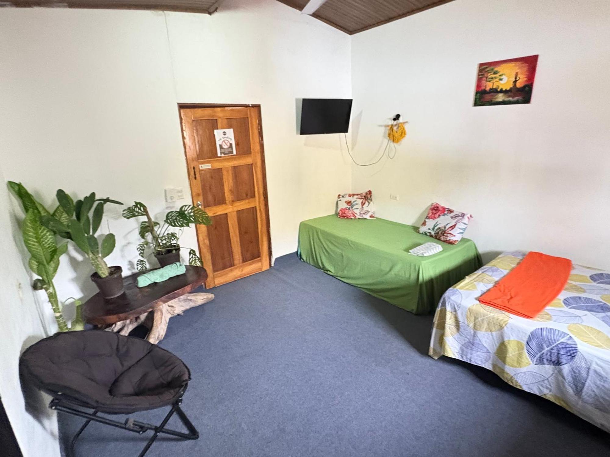 Cheap Hostel Quepos Luaran gambar