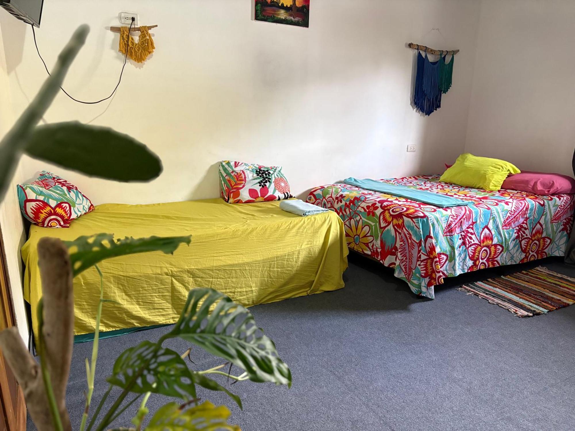 Cheap Hostel Quepos Luaran gambar