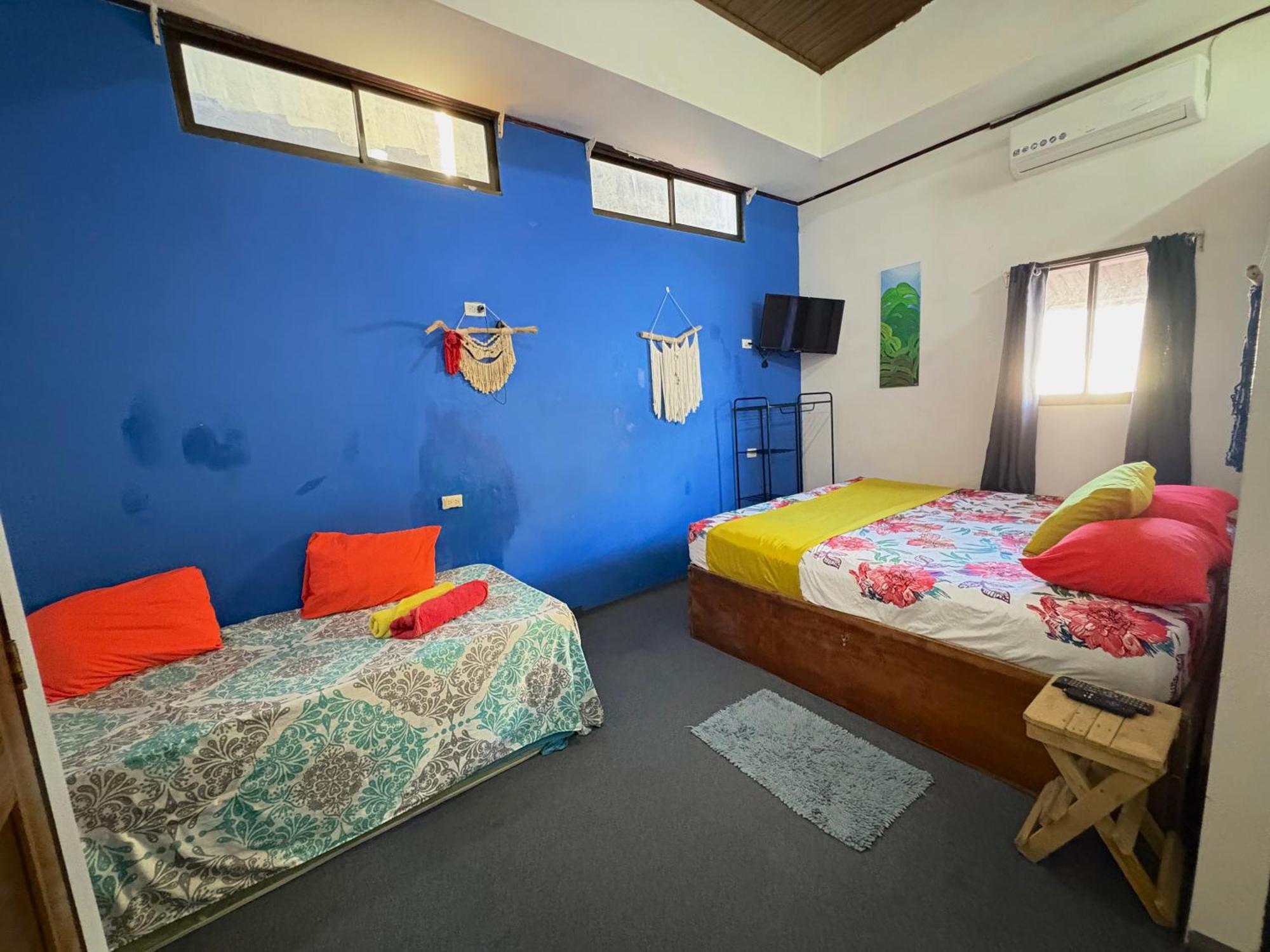 Cheap Hostel Quepos Luaran gambar