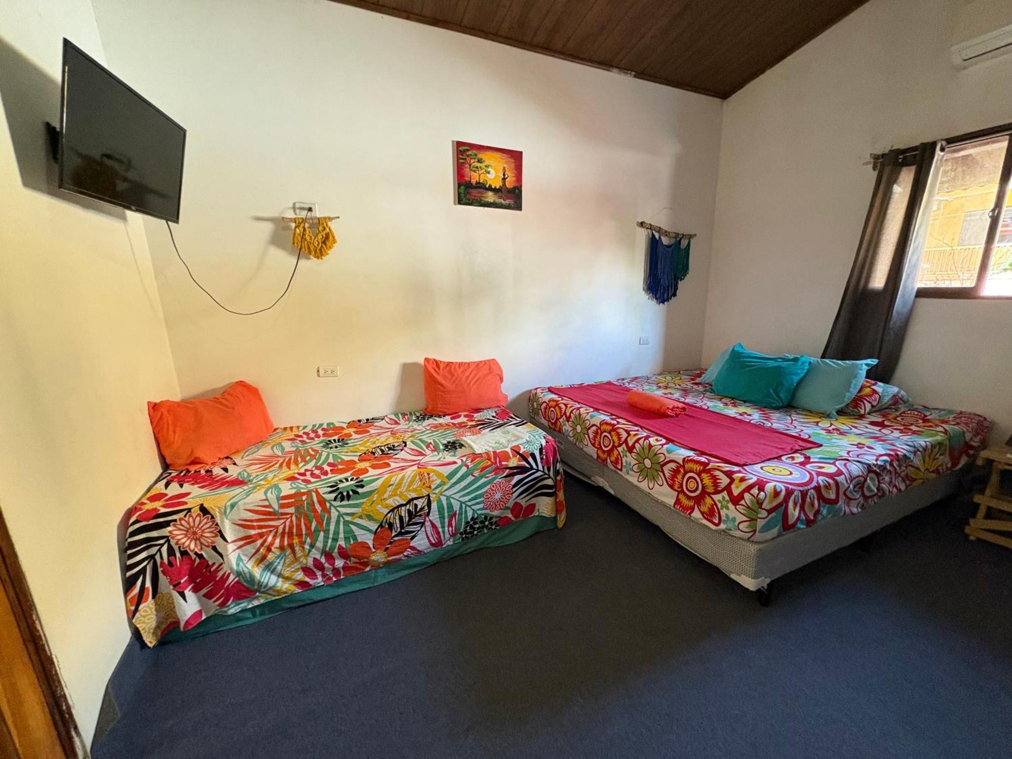 Cheap Hostel Quepos Luaran gambar